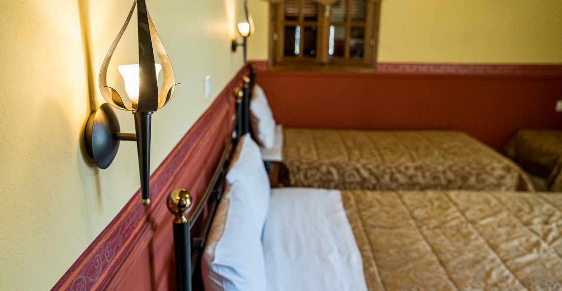 standard-double-single-beds-yellow