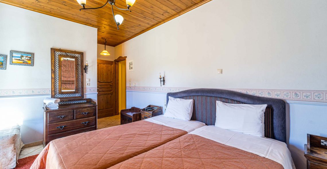 standard-double-single-beds-yellow-bed