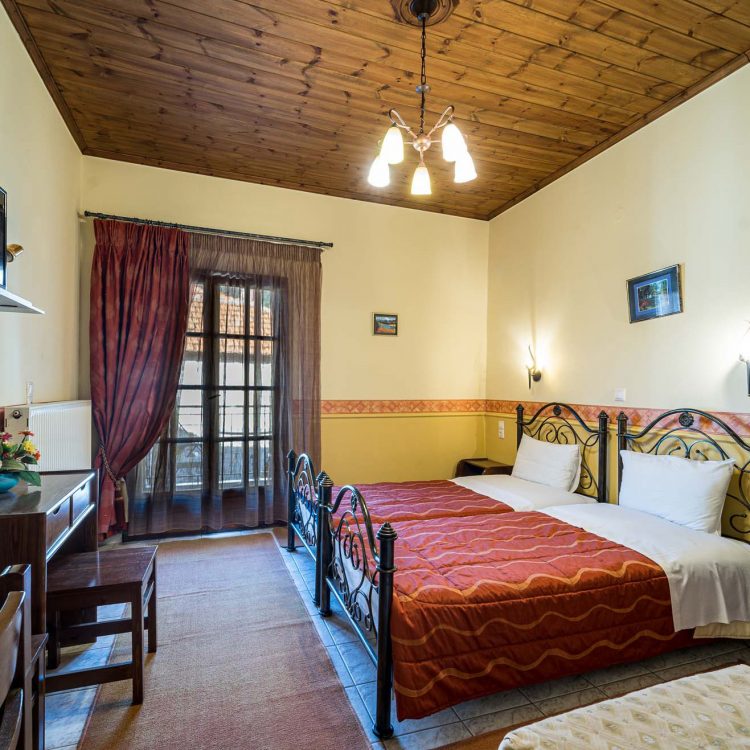 standard-double-two-beds-room