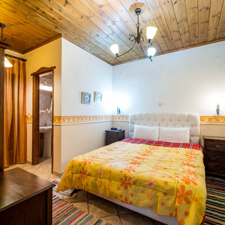 standard-double-double-bedroom-yellow